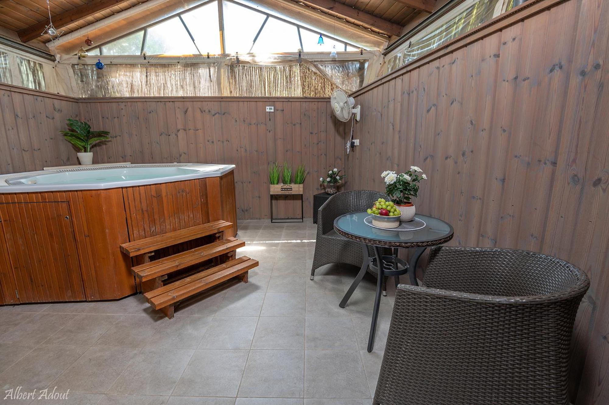 Talia Cabin Guest & Spa Rosh Pinna Exterior photo